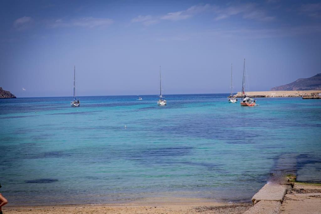 La Perla Della Praia Villa Favignana Luaran gambar